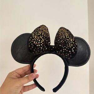 Walt Disney World 50th Anniversary Minnie Mouse Ear Headband for Adults IN BLACK